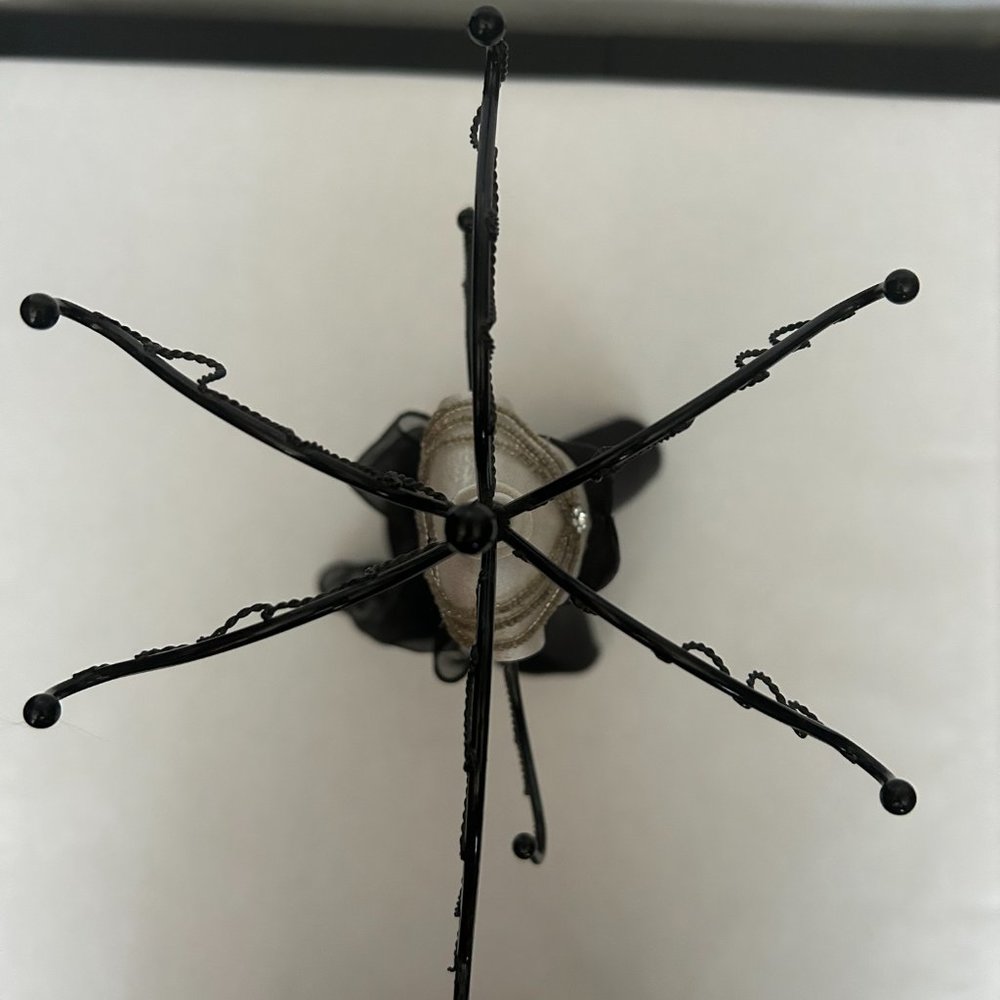 Breakfast at Tiffany's Necklace Bracelet Earring Jewelry Stand Necklace Holder - Picture 14 of 15